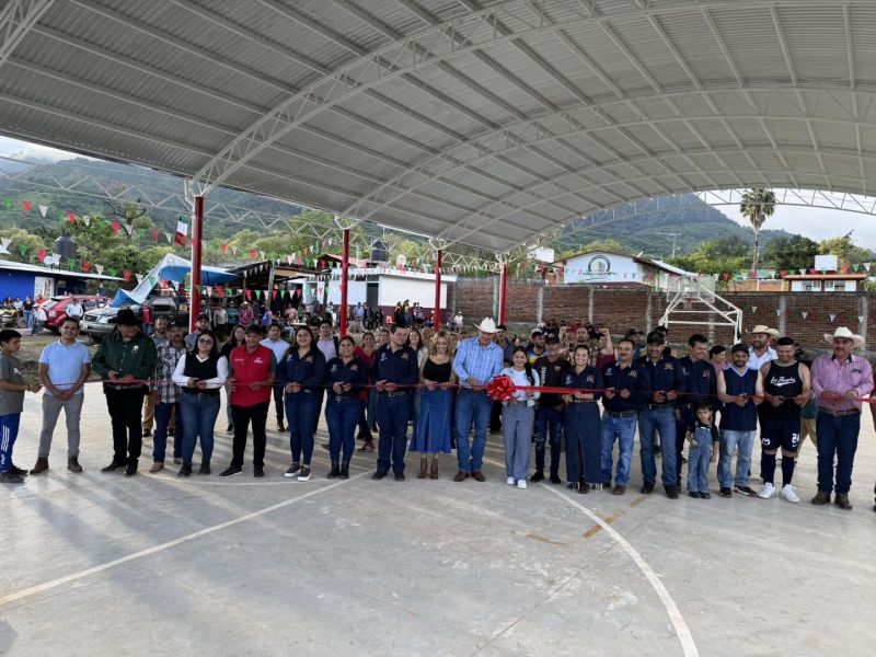 tenencia de Acaten inauguracion de techumbre