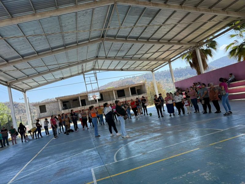 primera entrega de jabón por parte del Banco de Alimentos