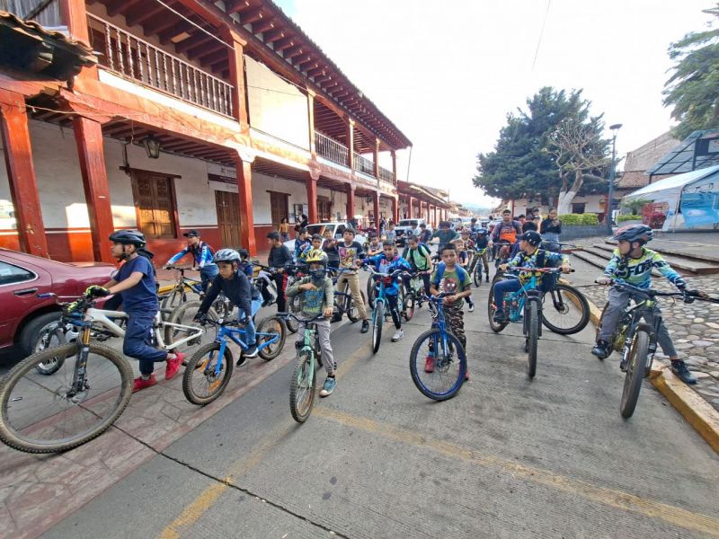Así se vivió la rodada ciclista de este viernes