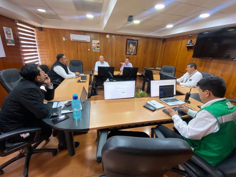 problemática del servicio de energía eléctrica que se presenta en el pueblo de Etucuaro