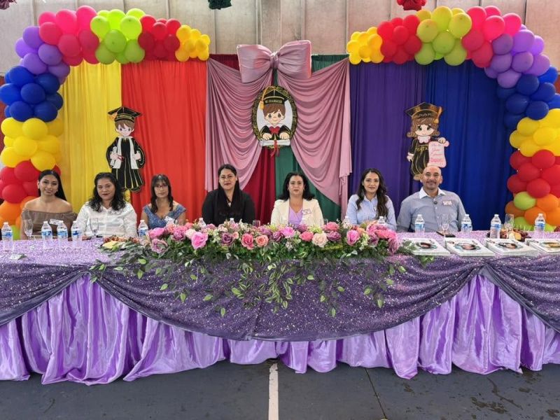 ceremonia de clausura del Jardín de Niños Federico Froebel, generación 2023–2026.
