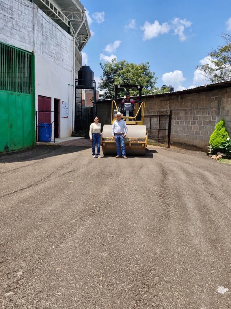 trabajos de embalastramiento en la entrada de nuestra UBR