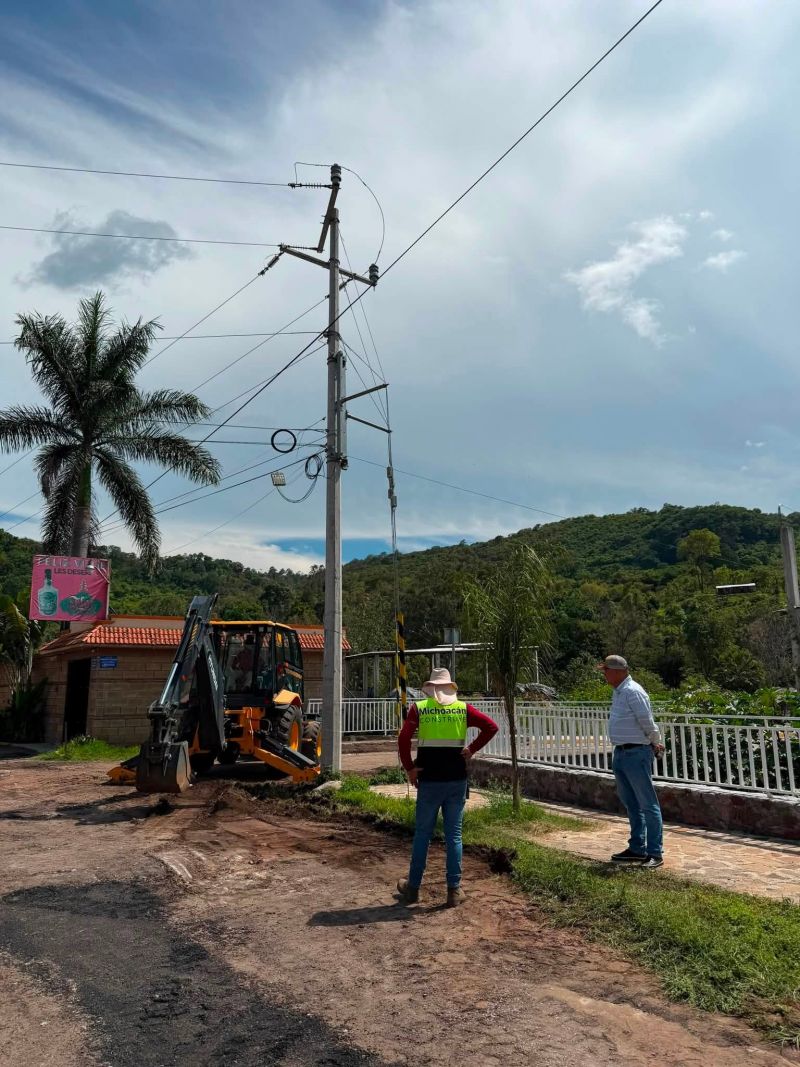 últimos detalles de la obra en la tenencia de Etúcuaro
