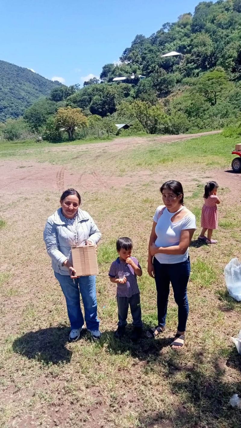 entrega de canastas alimentarias