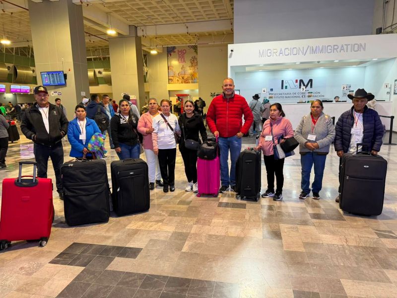 grupo de Monarcas Viajeras en su salida destino a la ciudad de Chicago, Illinois.